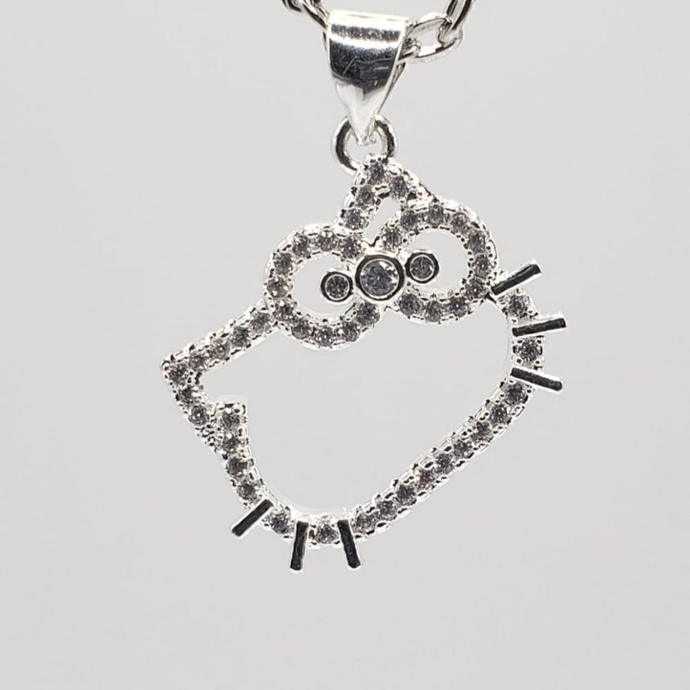 Brand New Silver Rhinestone Hello Kitty Necklace